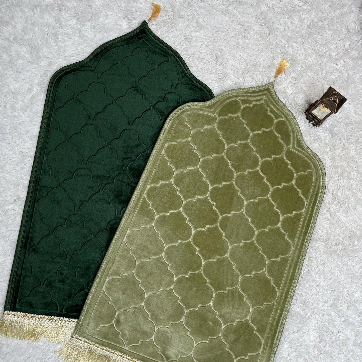 Soft Flannel Prayer Mat – Comfortable, Cushioned Prayer Mat for Daily Use